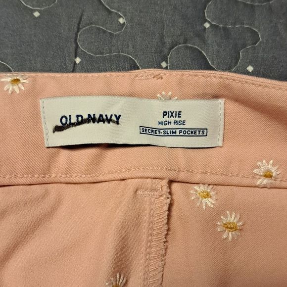 Old Navy pink pixie with daisies size 12 - Picture 3 of 5